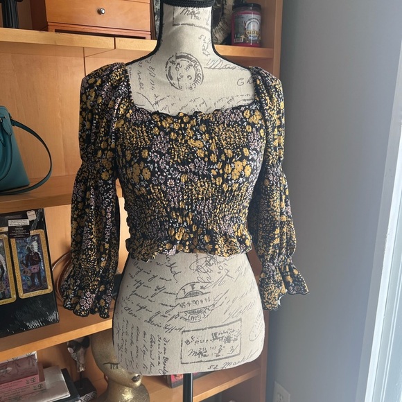 Topshop sz 4, floral, crop top. - Picture 4 of 8